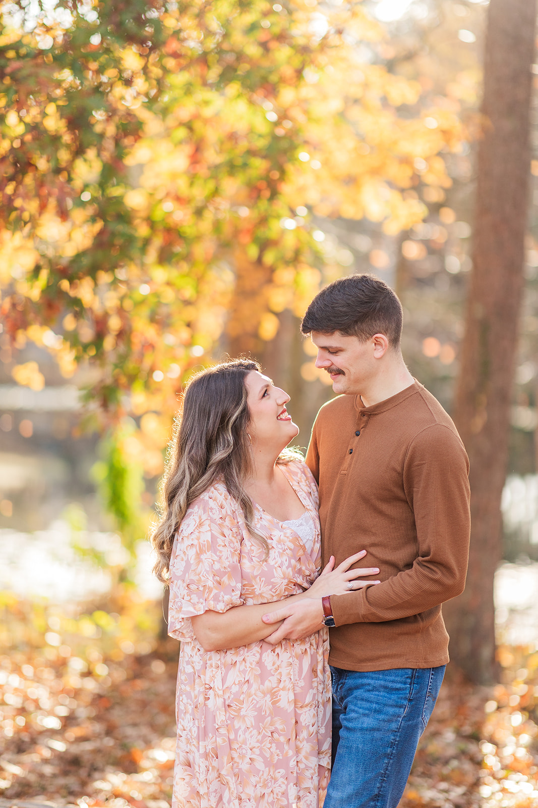 Mom and dad photo moment during family session at murray's mill
